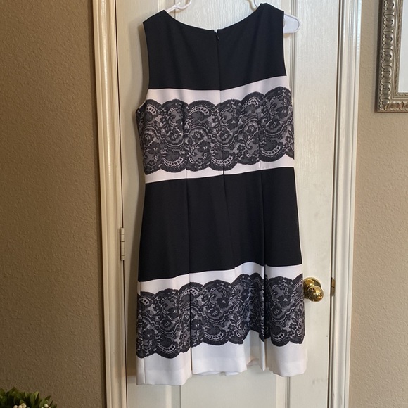 Tahari Dress - Picture 3 of 6